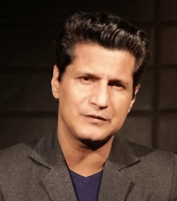 Mr. Rajiv Makhni